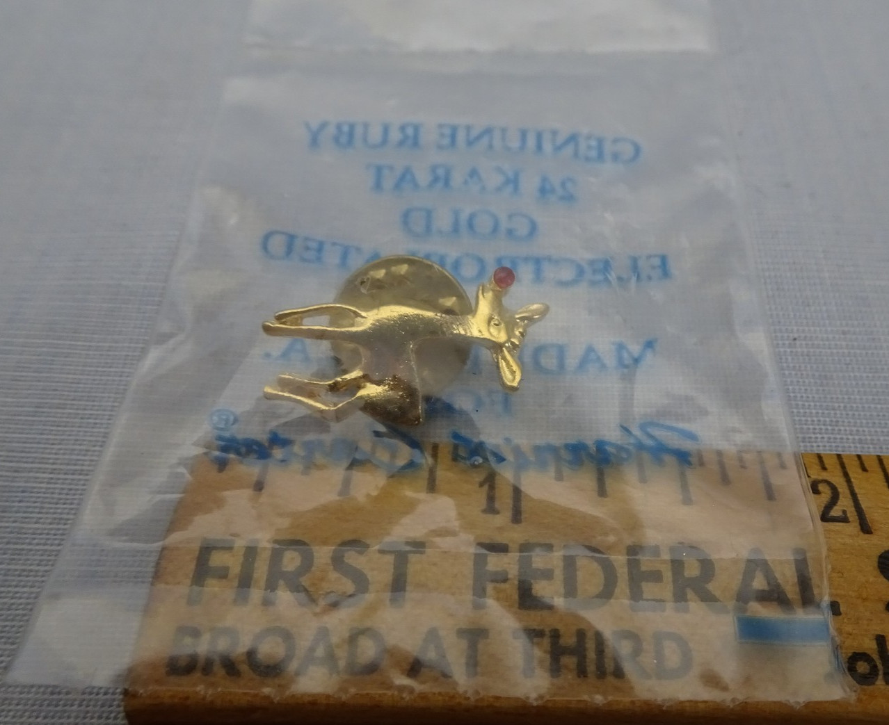 NIP Vtg Harriet Carter 24kt Gold Electroplated Genuine Ruby Rudolph Reindeer Pin