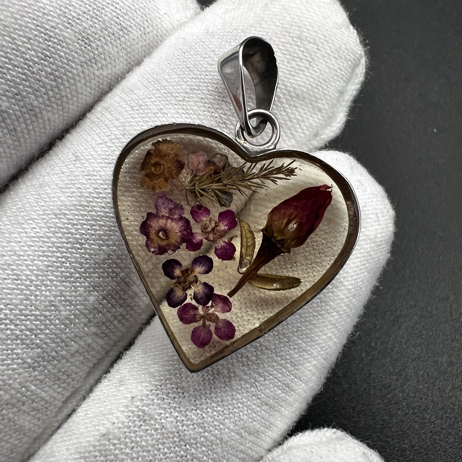 Vintage ATI Mexico Sterling Silver Dried Flowers In Resin Heart Pendant Signed
