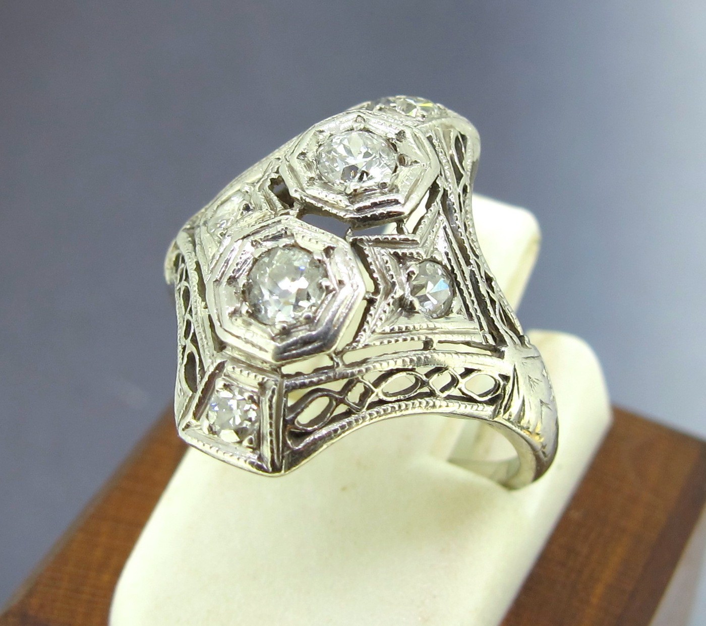 .28 ctw Diamonds Antique Platinum Art Deco Filigree Cocktail Ring Size 3.75