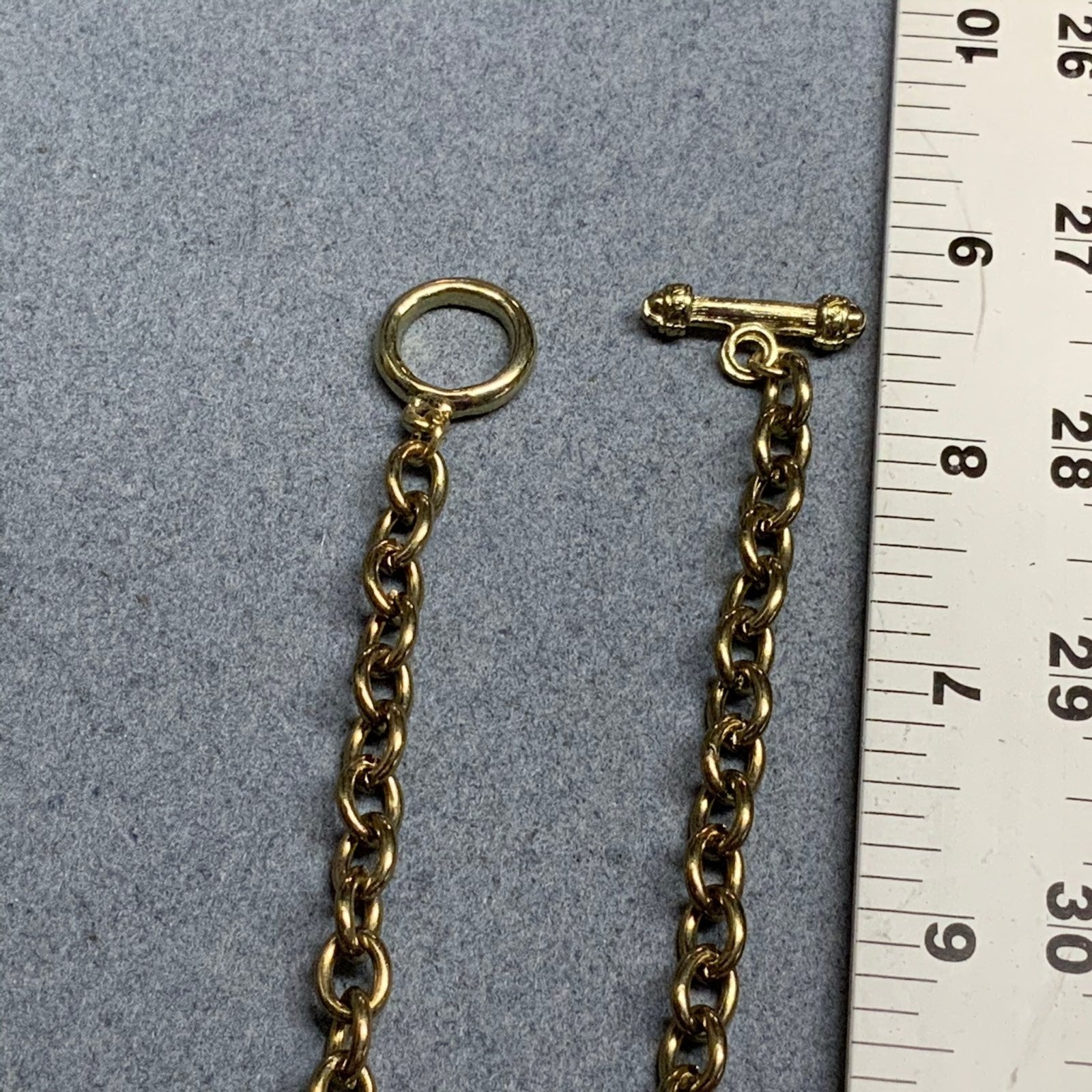 Chunky Chain Necklace 17 In Chain Toggle Closure Gold Brass Look Front Back Wear