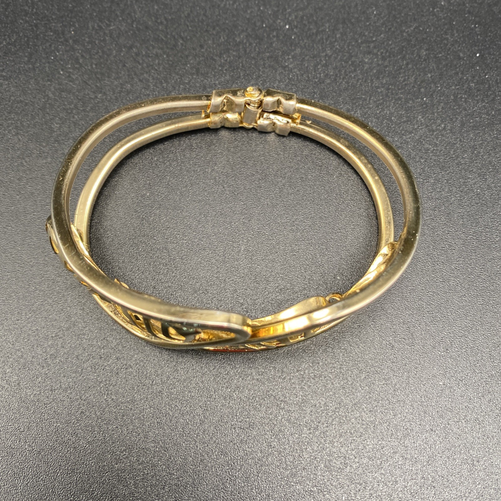 Vintage Bangle Bracelet Gold Tone Open Work Hinged Signed Hong Kong Hinged