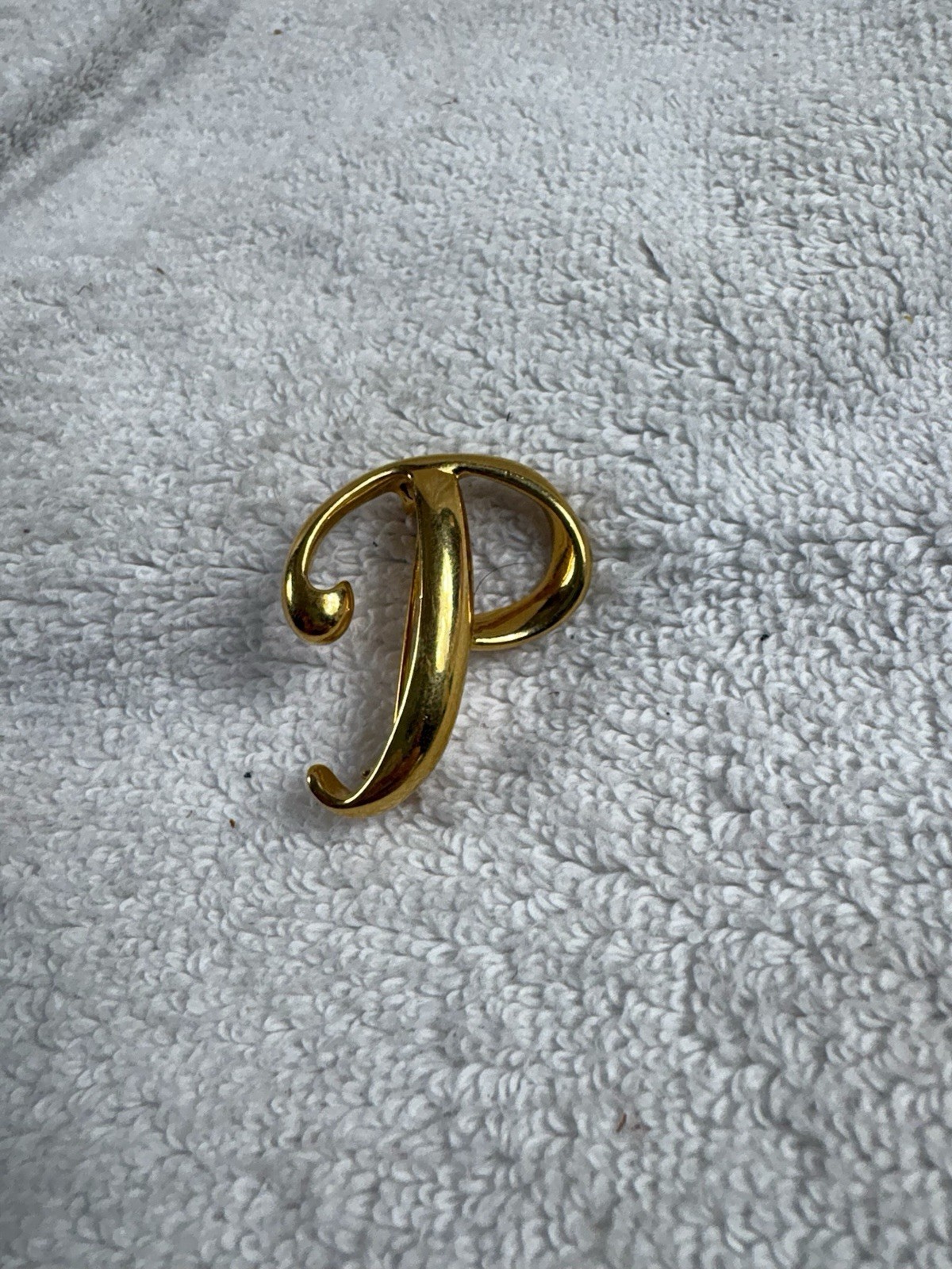 VTG Signed AK Anne Klein Gold Tone Script Letter P Initial Pin Brooch Monogram