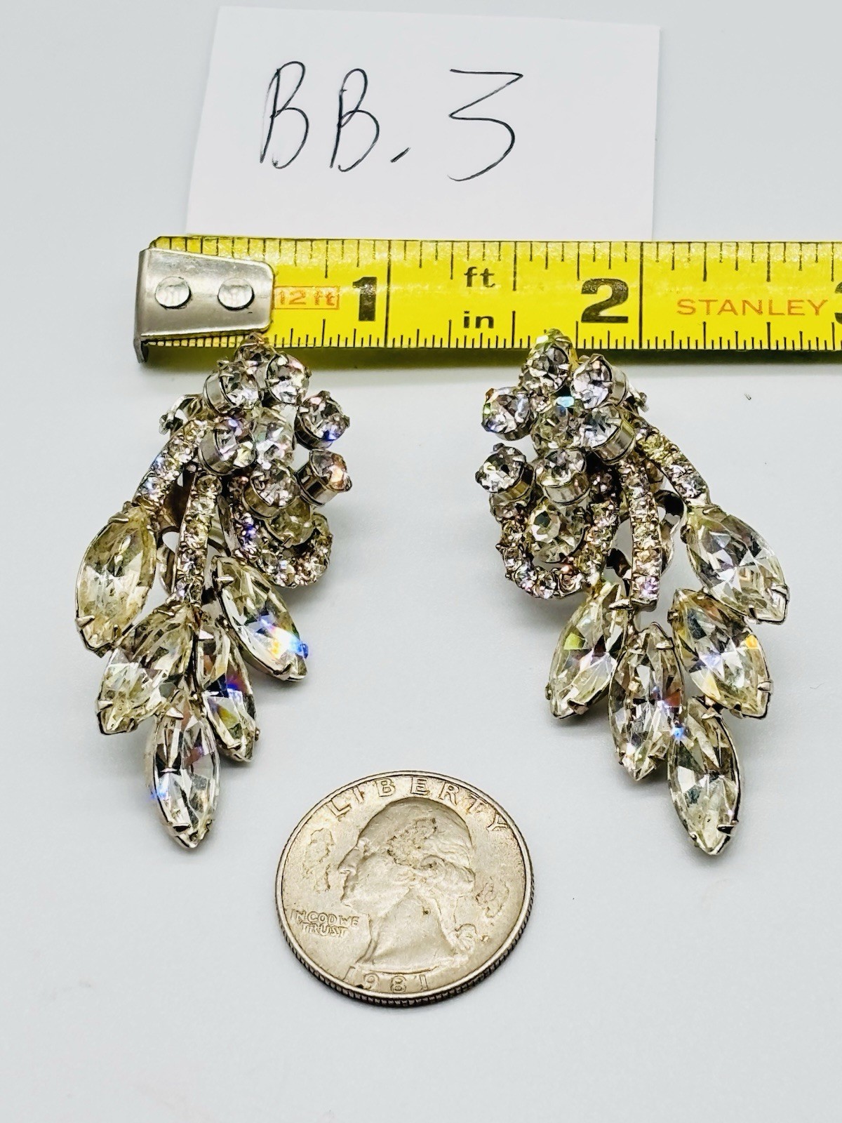 Vtg JULIANA Clear Glass Rhinestone 3D Flower Leaf Clip On Earrings