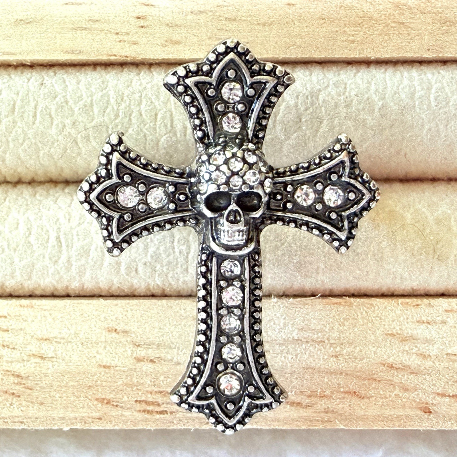 Vtg Silvertone Cross Ring Skull RS Gothic Steam Punk Size 7 Rare Statement B