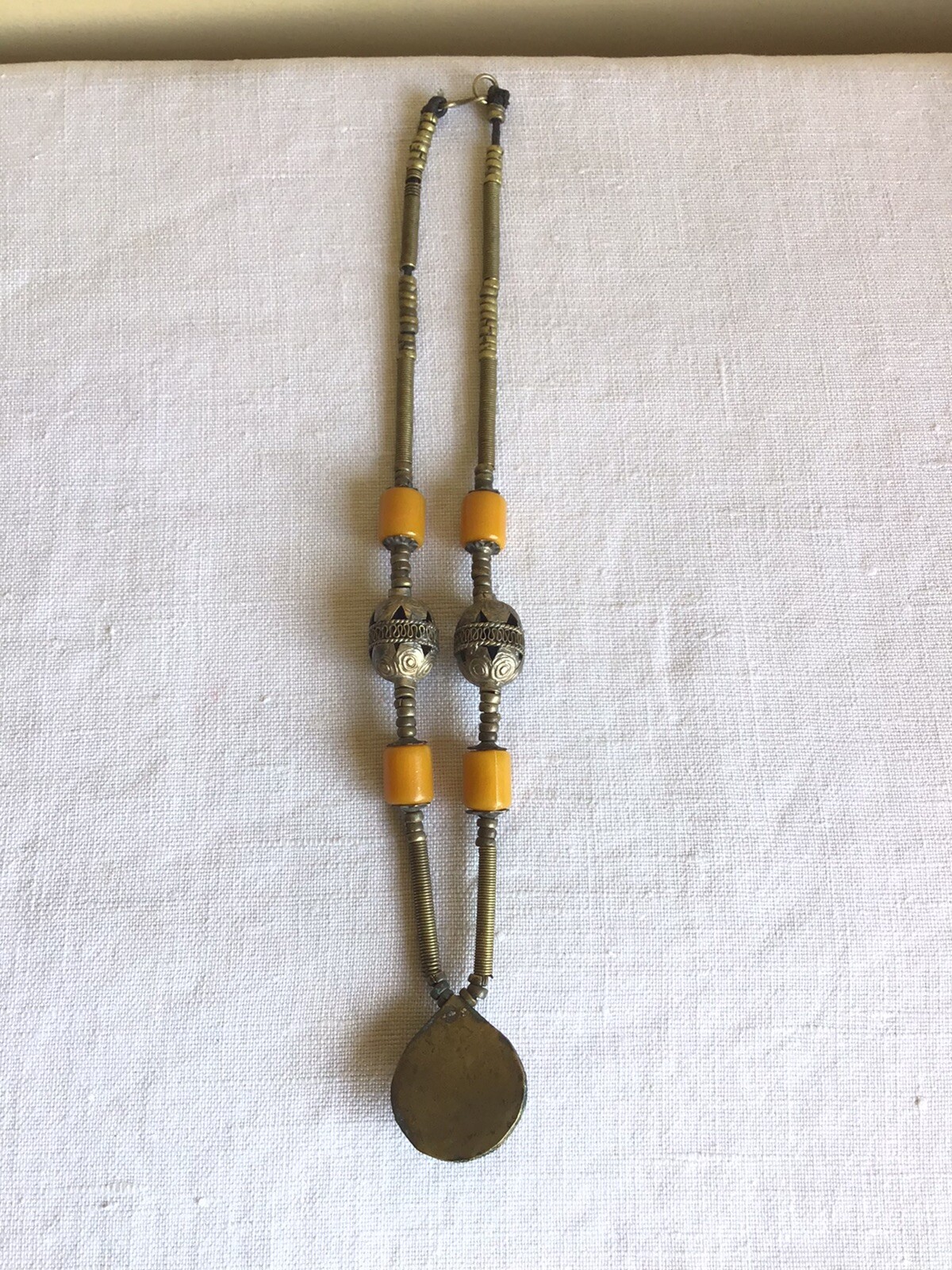 Vintage Brown Agate Handcrafted Metal Beaded Fashion Jewelry Necklace 11″ Long