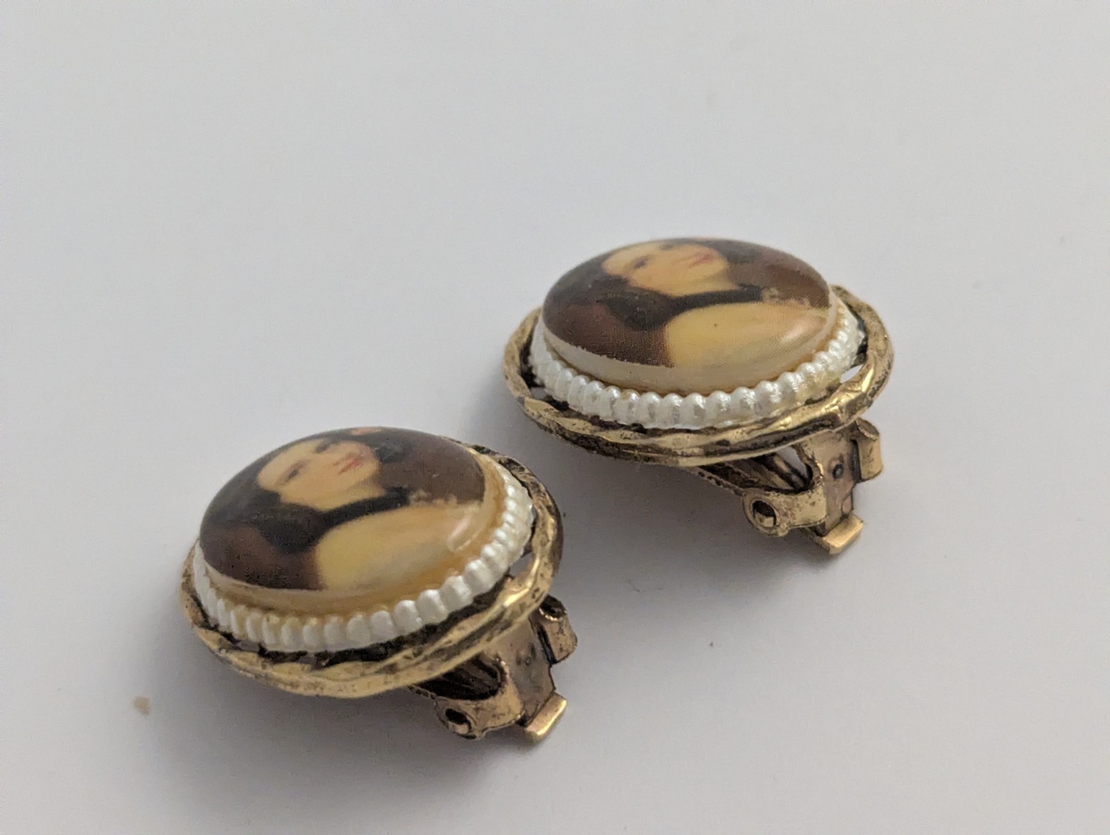 Vth Signed ART Arthur Pepper Victorian Revival Portrait Brooch Clip Earring Set