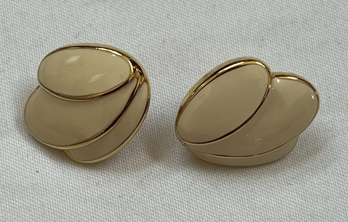 Vintage Napier Earrings Pierced Enameled Cream With Gold Leaf Petals About 1″
