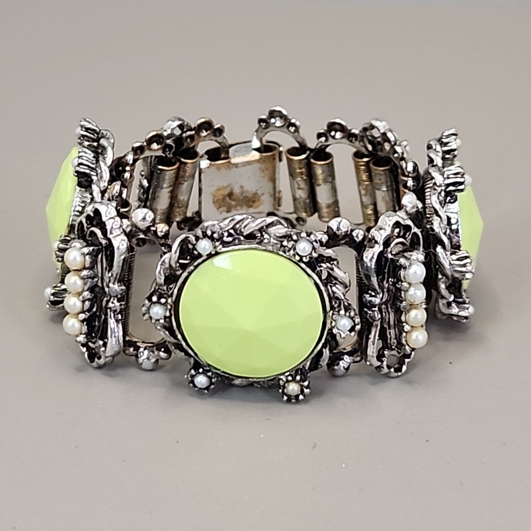 Vintage Bracelet Lime Green Round Bead Faux Pearl Silver Tone Book Chain 6″