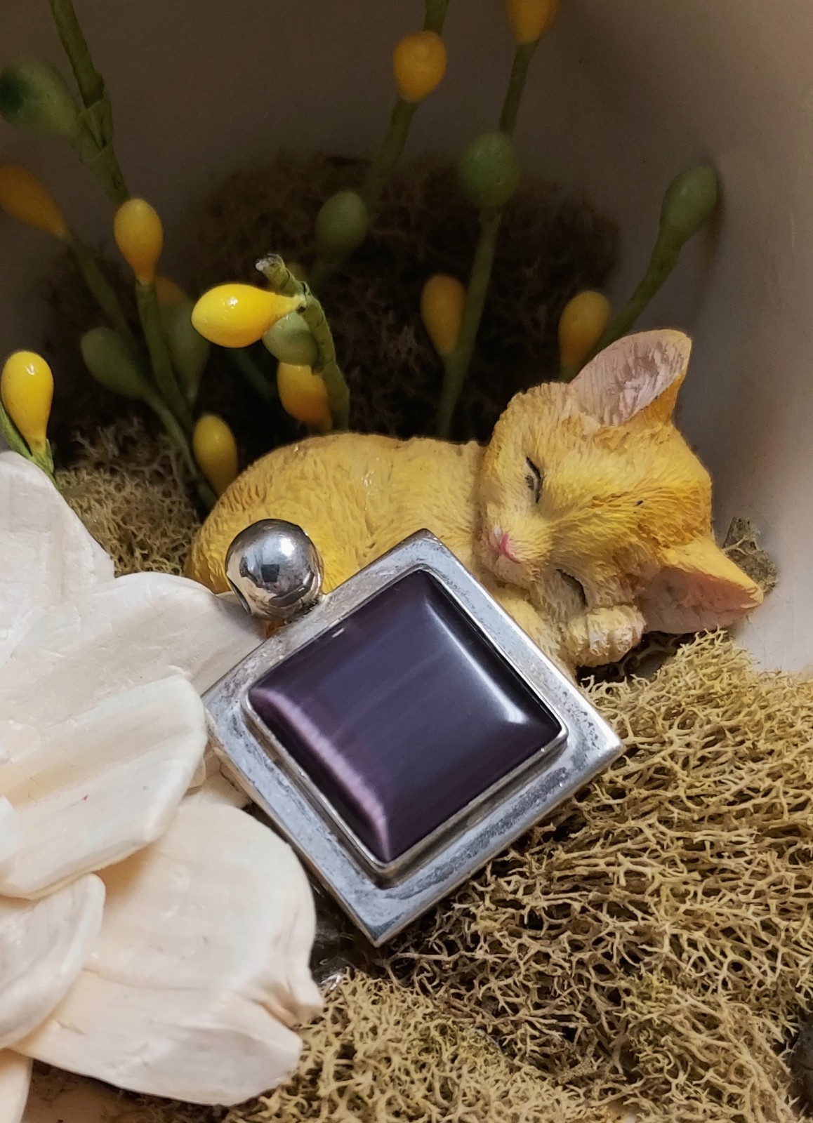 Vintage ATI Mexico Sterling Silver Pendant 925 Purple Stone Cabochon Cats Eye