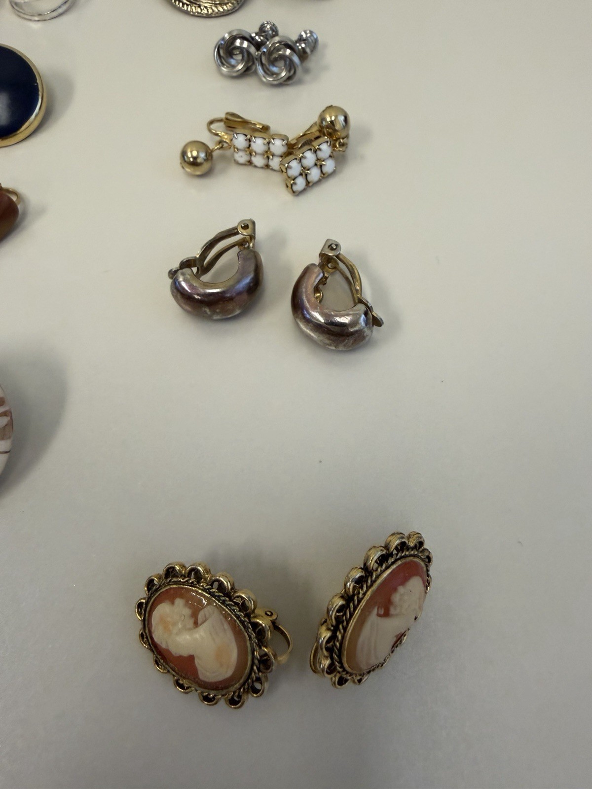 Lot Of Vintage Retro & Modern Clip On Earrings 60s 70s 80s 90s To Now 25 Pairs