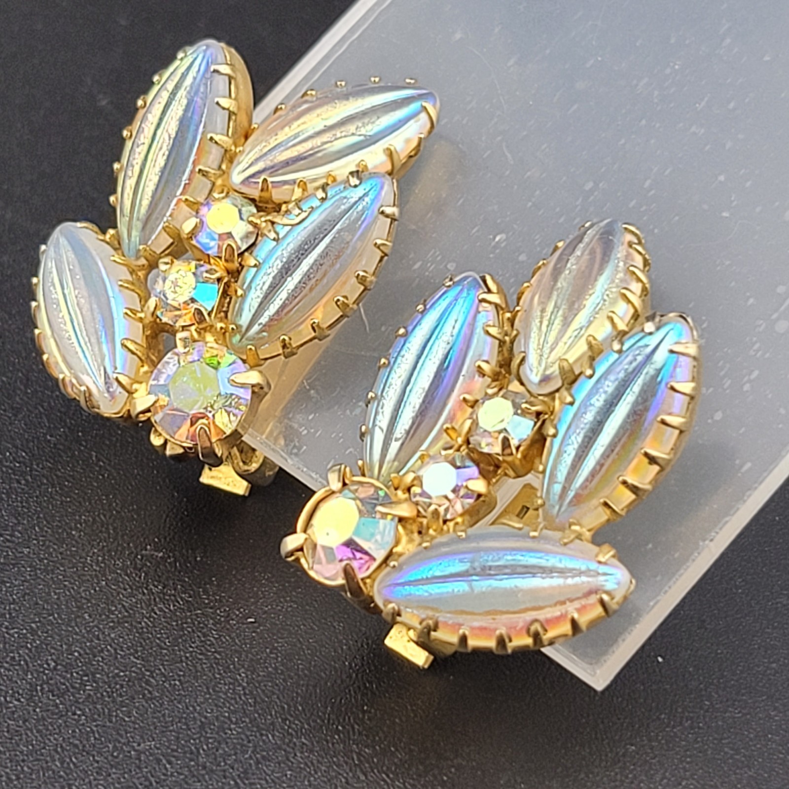 Vintage Aurora Borealis AB Gripoix Glass Rhinestone Clip Earrings Gold Plated 1″