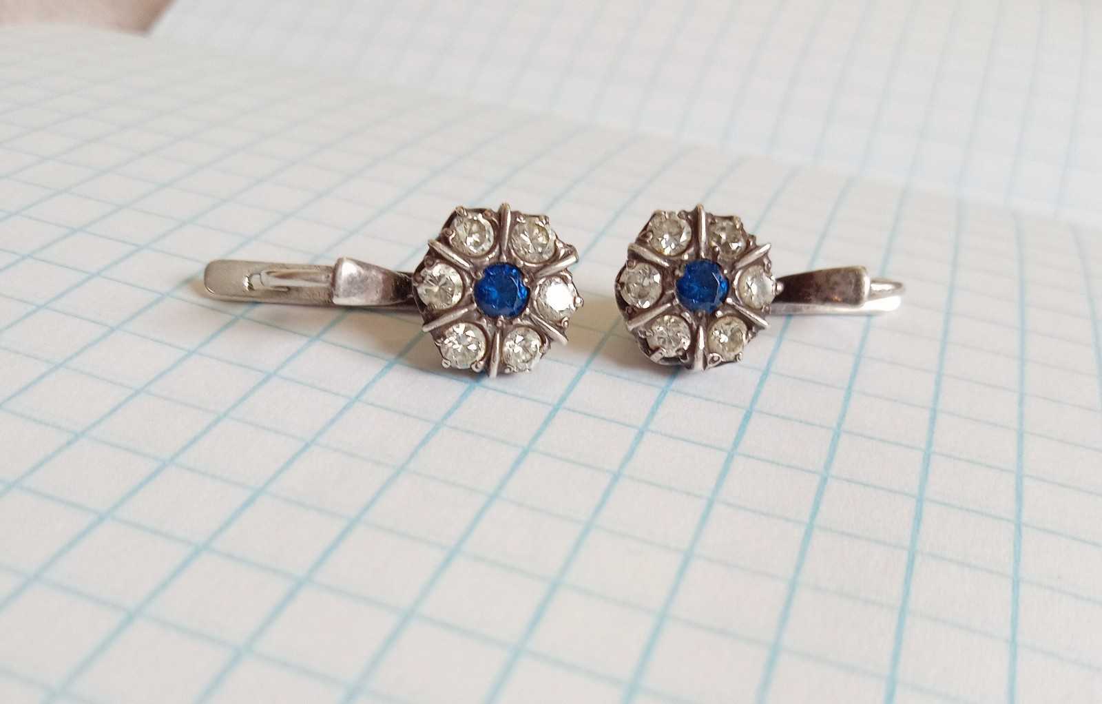 Vintage Earrings White blue stone stones Sterling Silver 925 test Women Jewelry