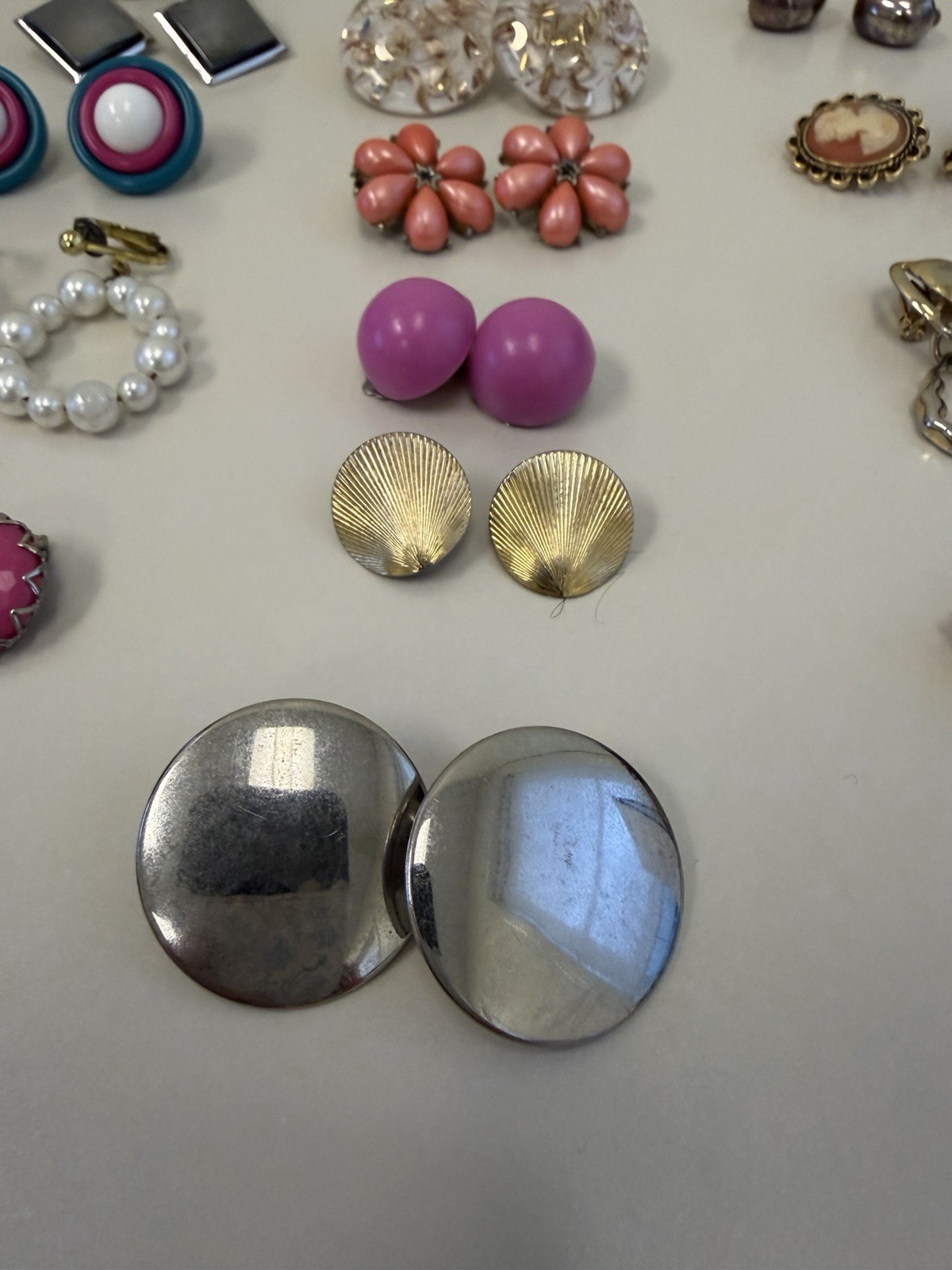 Lot Of Vintage Retro & Modern Clip On Earrings 60s 70s 80s 90s To Now 25 Pairs