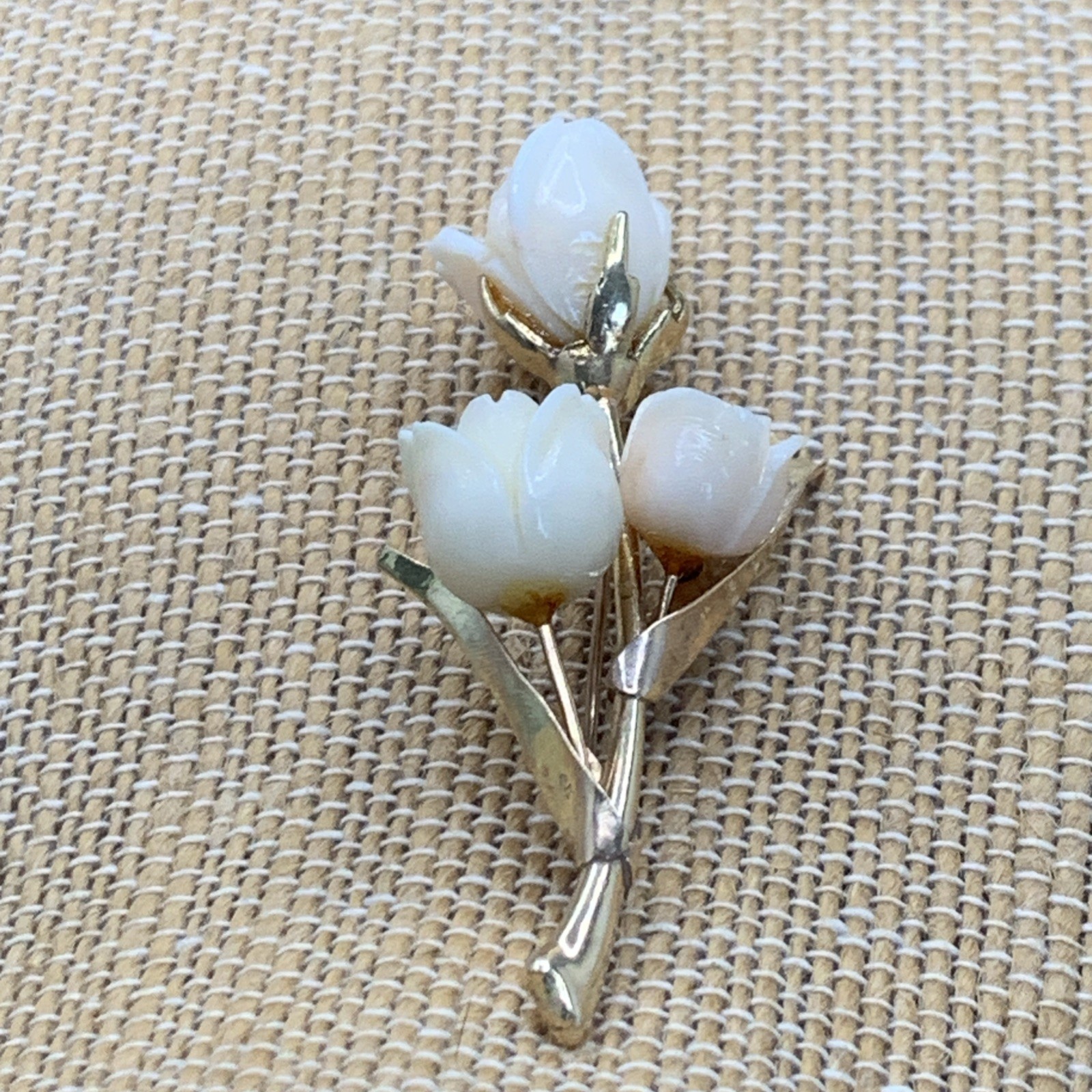 Vtg Masaniello 14k Gold & Carved Angel Skin Rose Pin Brooch. 11.38g, 2.4”x1.1”