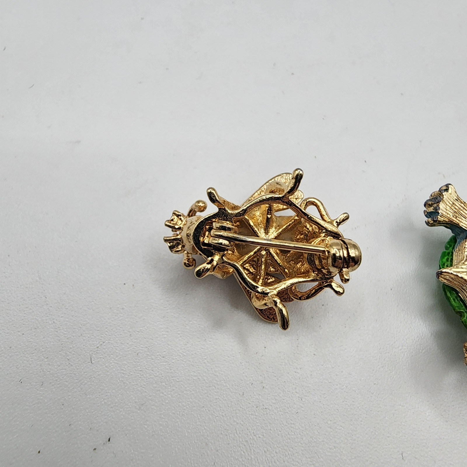 Vintage Brooch Set Turtle & Fly Bee Bug Pins Enamel Animal Rhinestone Gold Toned