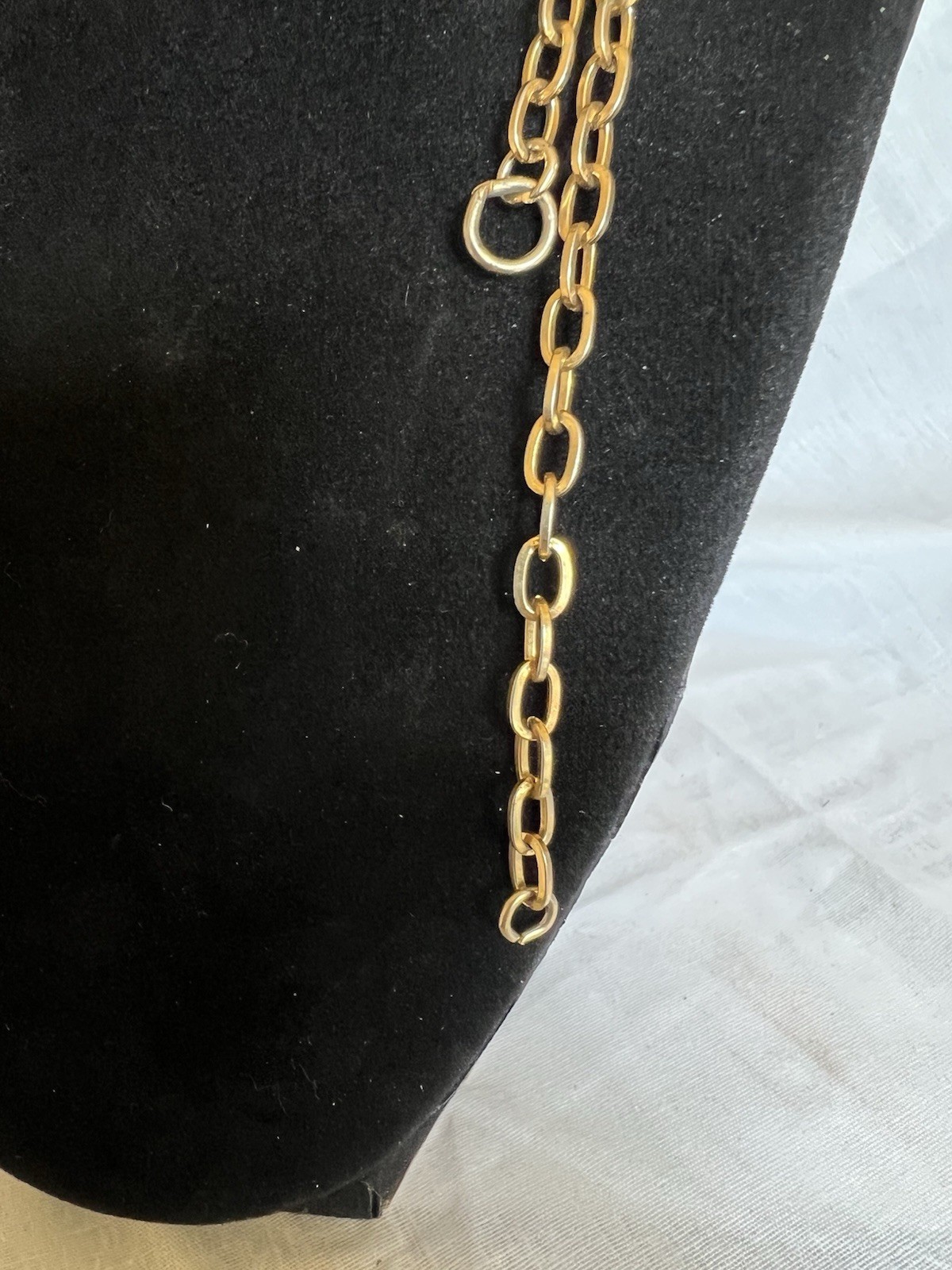 Trifari Vintage Gold Tone Statement Pendant Necklace Oval Anchor Mariner Chain