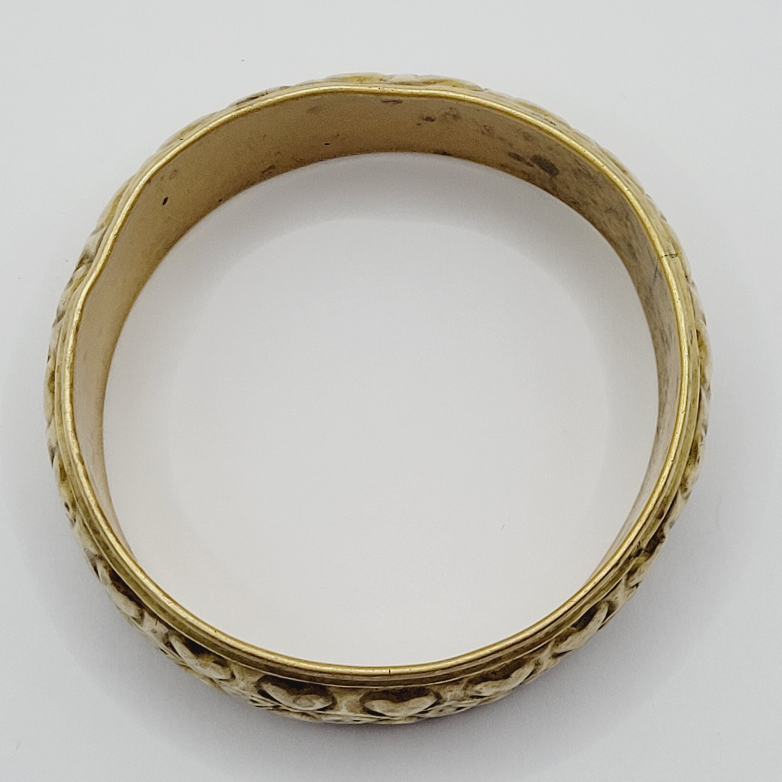 Wide Brass Chunky Bangle Embossed Heart Pattern Vintage Bracelet 8 Inch Approx