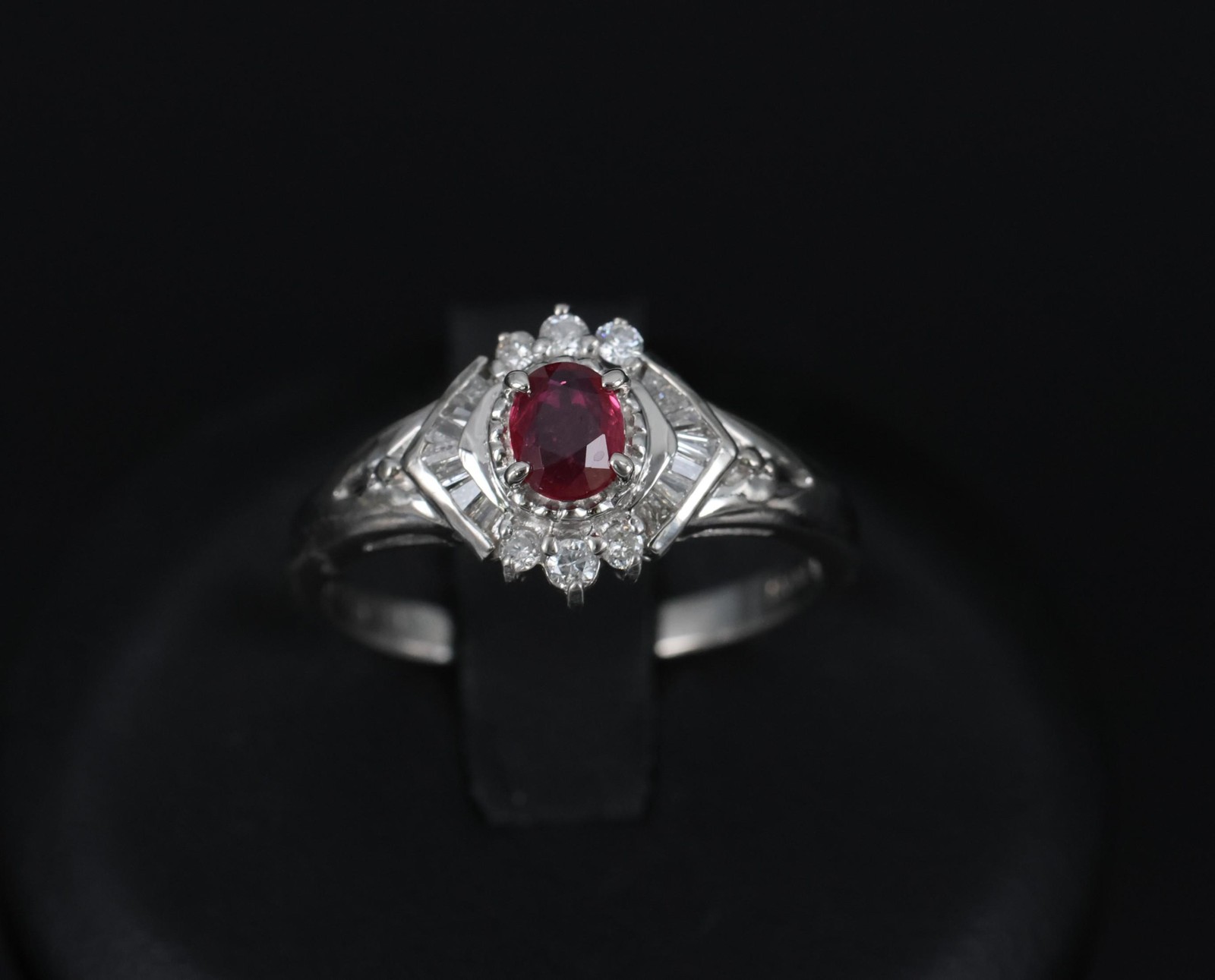 Vintage 0.35ct Intense Red Natural Ruby & 0.26ct Diamond Platinum Ring Size 7.25