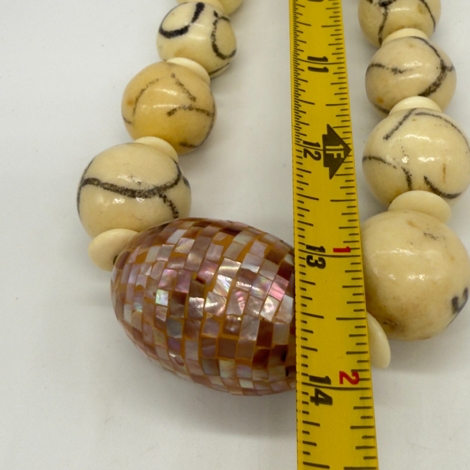 Vintage Chunky Necklace Off White and Pink Irridescent Beads