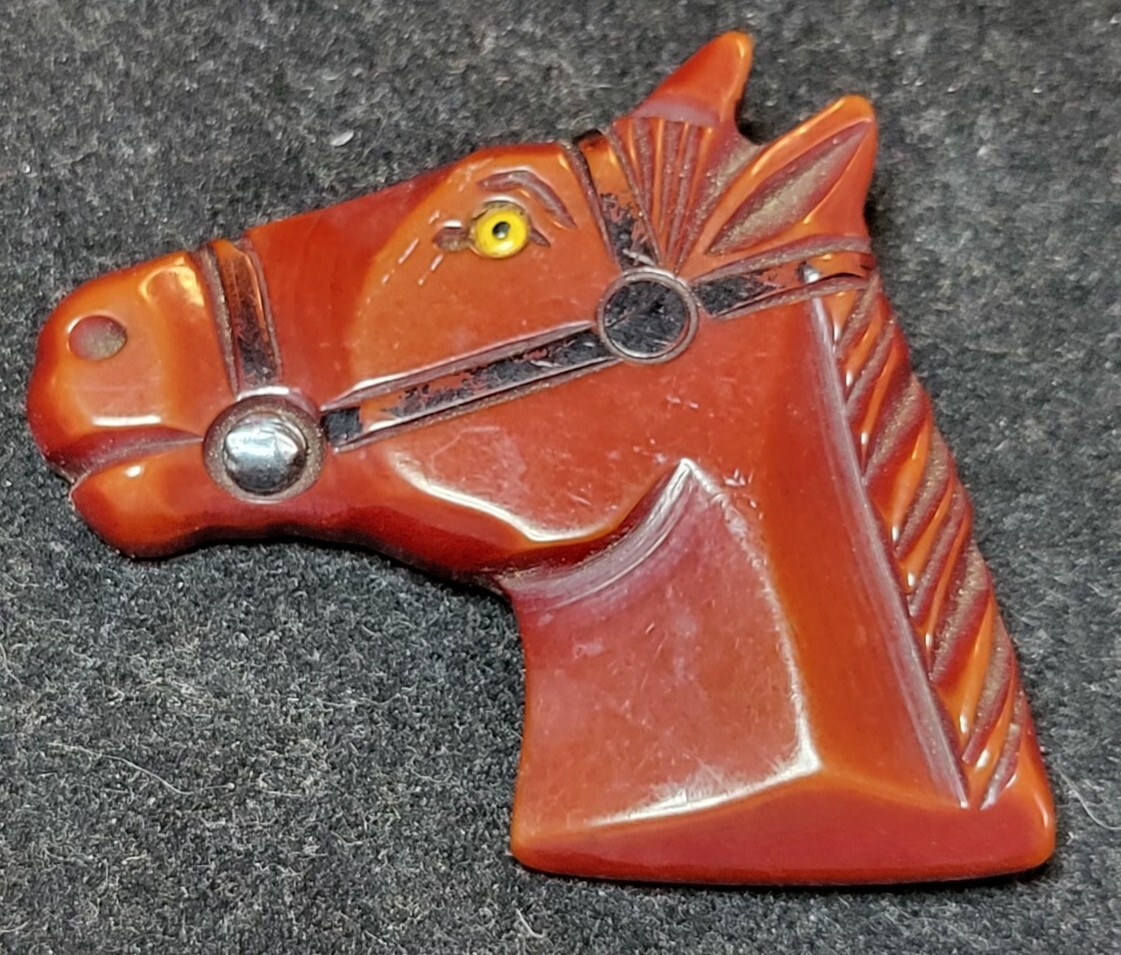 Vintage Carved Bakelite Redish Brown Yellow Eye Horse Head Brooch Pin