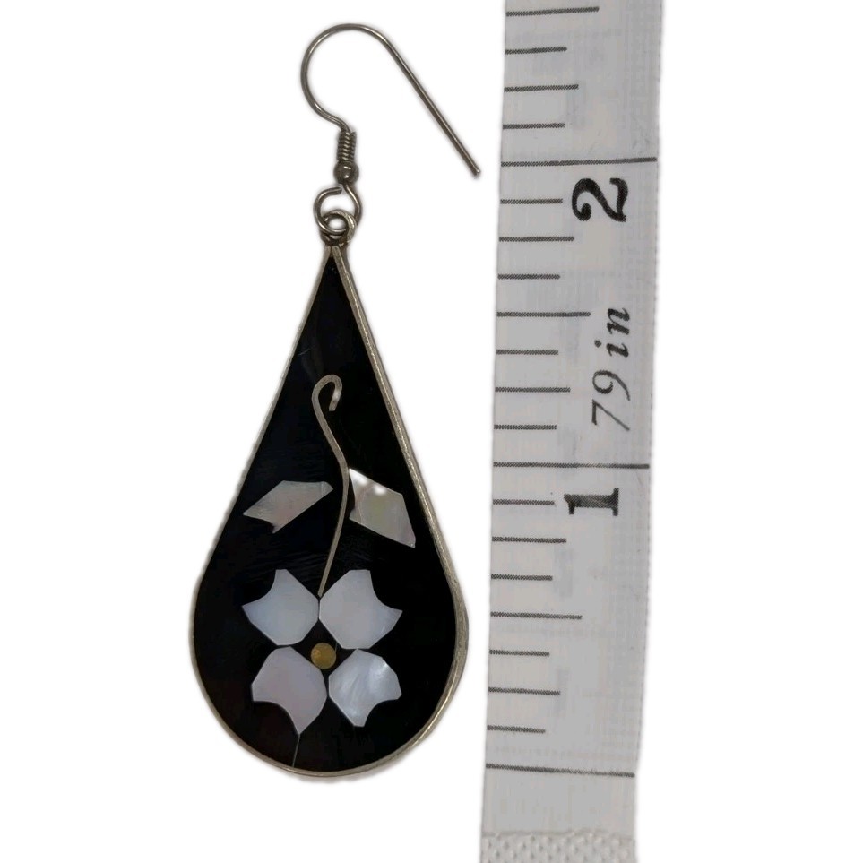 Vintage Alpaca Mexico black earrings with mother of pearl and abalone flower