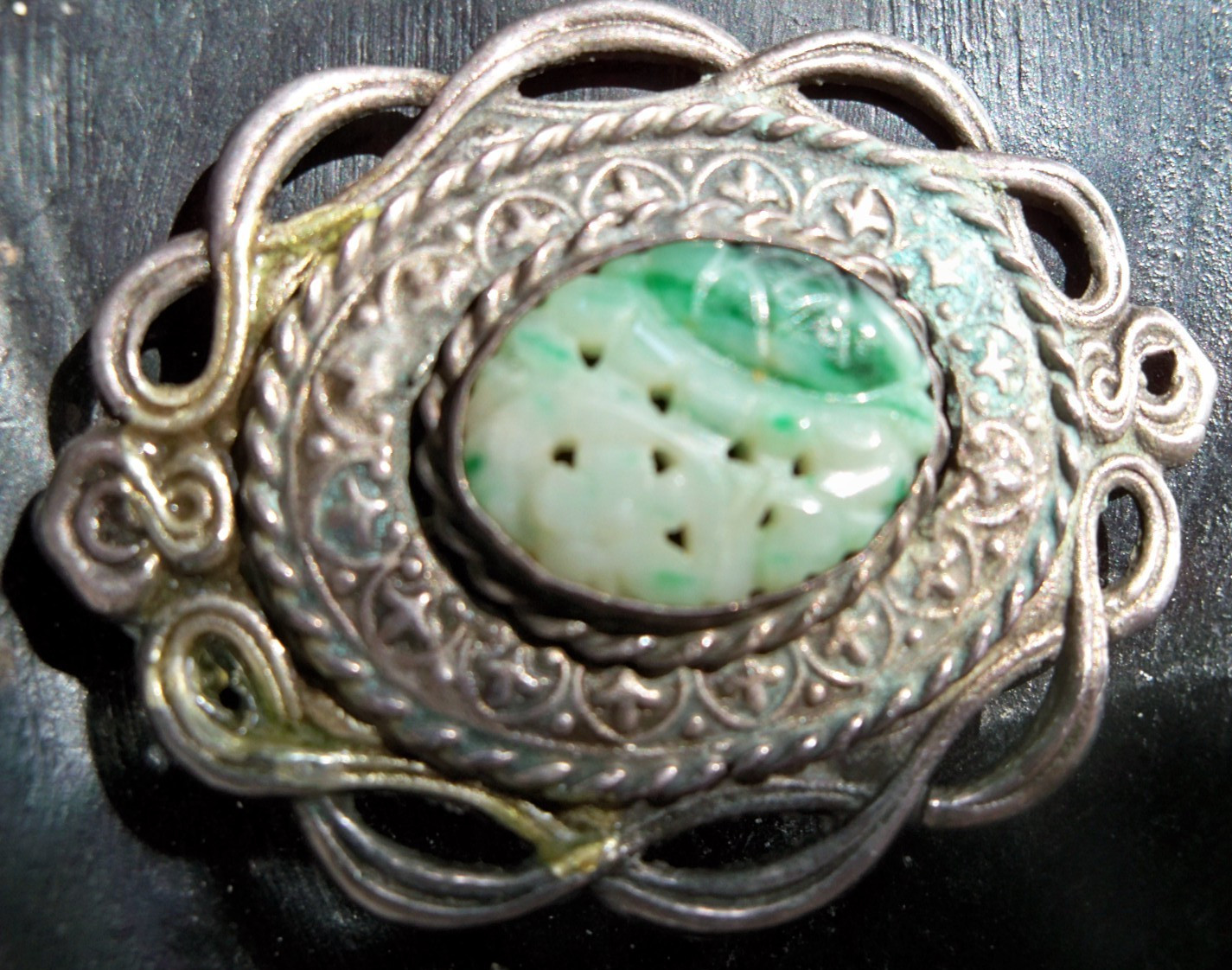Vintage jewelry Chinese concho apple green jadeite jade Brooch celtic southwest