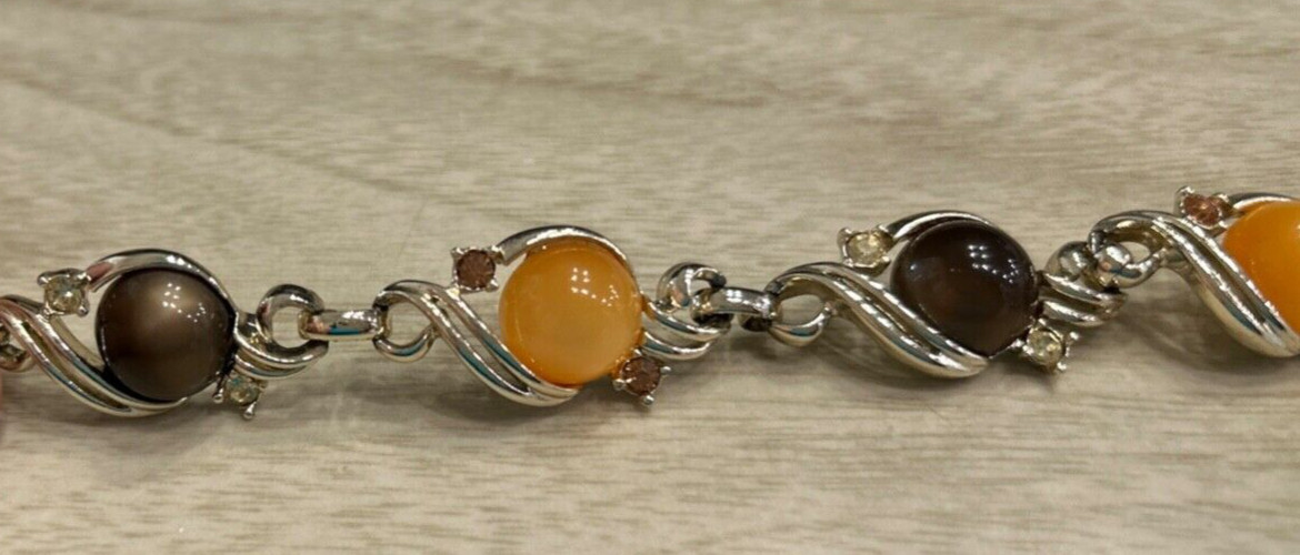 Vintage Peach Brown Moonglow Thermoset Lucite Rhinestone Necklace & Bracelet Set