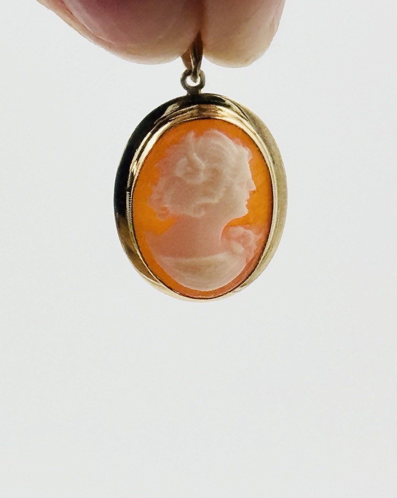 Victorian BDA 10k Yellow Gold Pendant Hand Carve Conch Shell Authentic Cameo G1