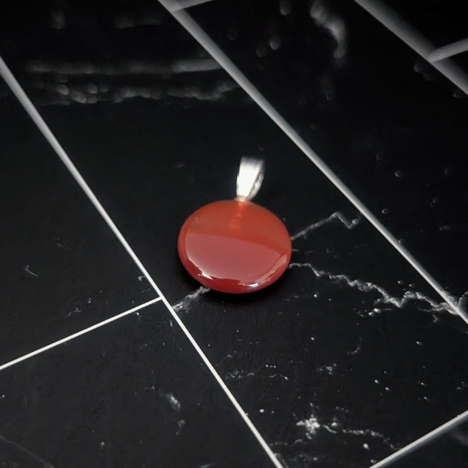 Vintage Pendant – 0.5″ – Small Red Circular – No Chain Included