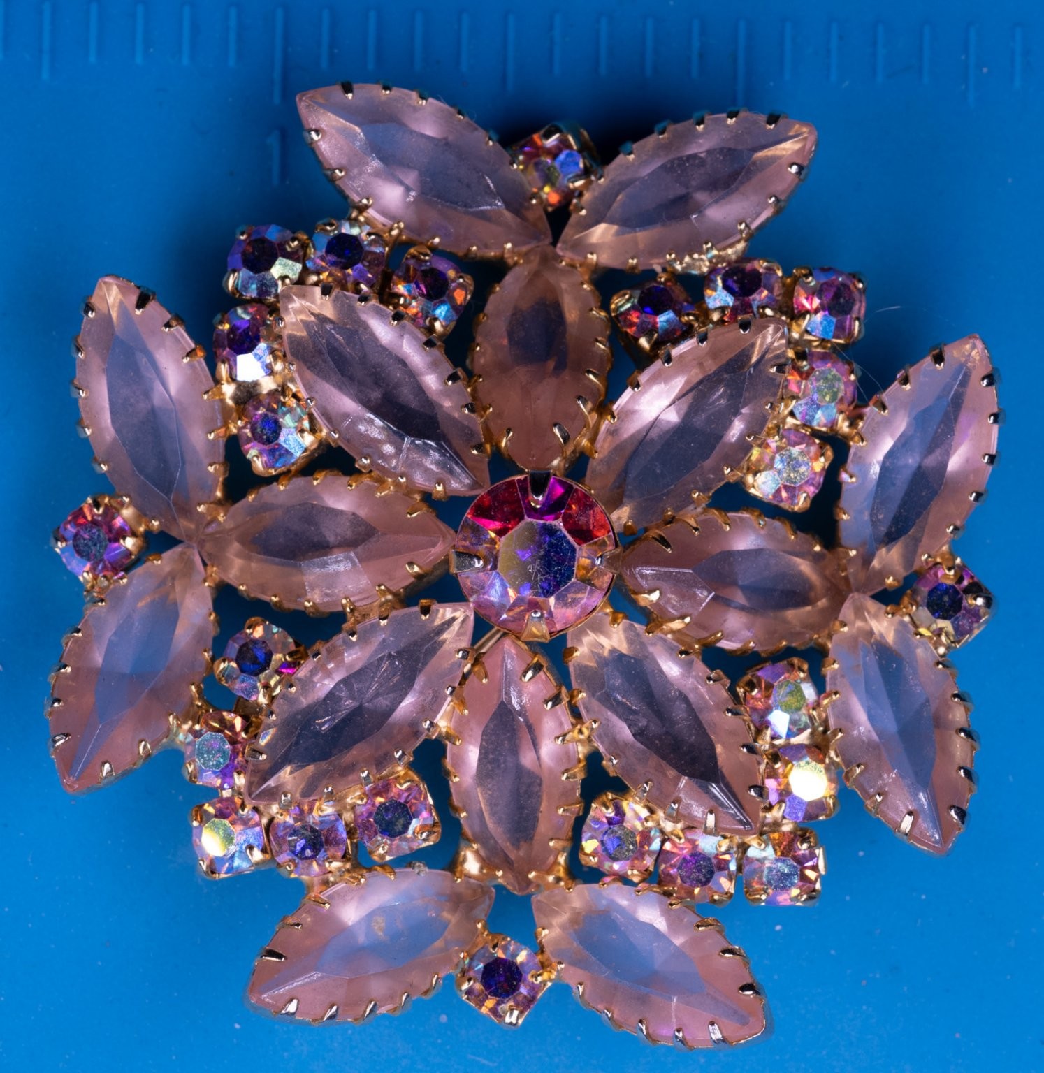Vintage Floral Starburst Brooch Gold Tone 2.5″ Pink AB Rhinestone Cluster
