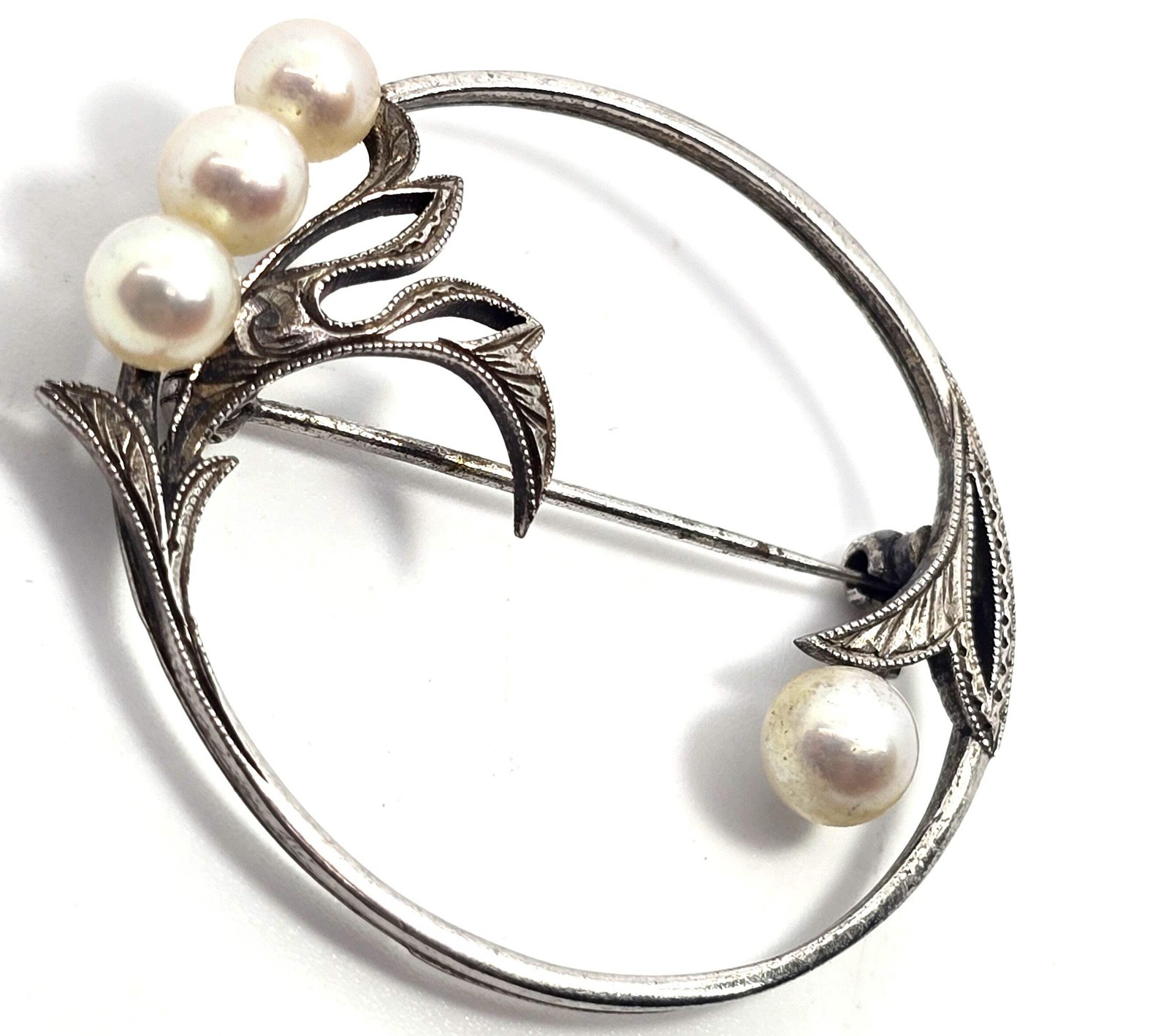 Mikimoto 4 Akoya Cultured Pearl flower vintage mid century sterling silver brooc