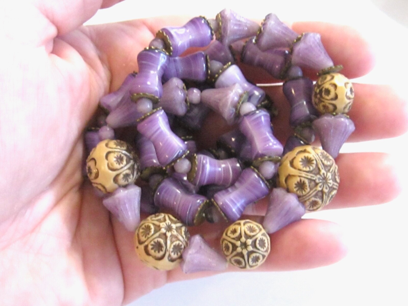 NEIGER BROS ANTIQUE ART DECO CZECH GLASS BEAD NECKLACE RARE PURPLE TAN FLORAL