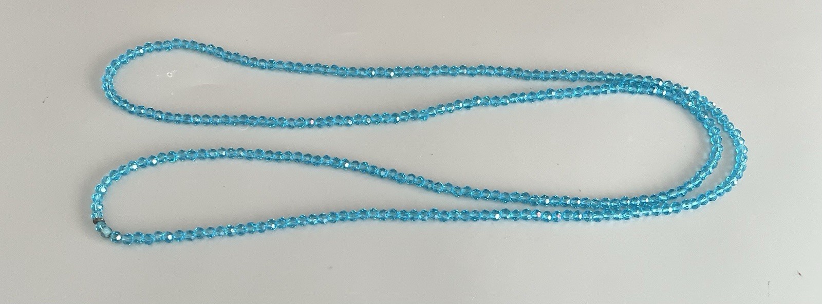 VTG 40” Single Strand Tiny Turquoise Crystal Beaded Slip On Necklace No Clasp