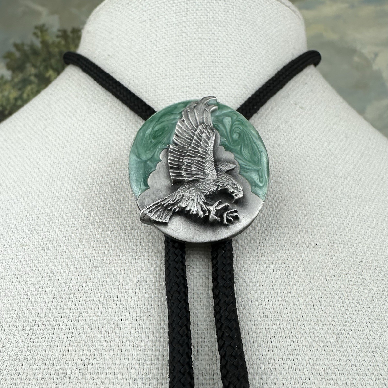 Vintage 80s Siskiyou Silver Pewter Enamel -Soaring Eagle- Western Bole Tie