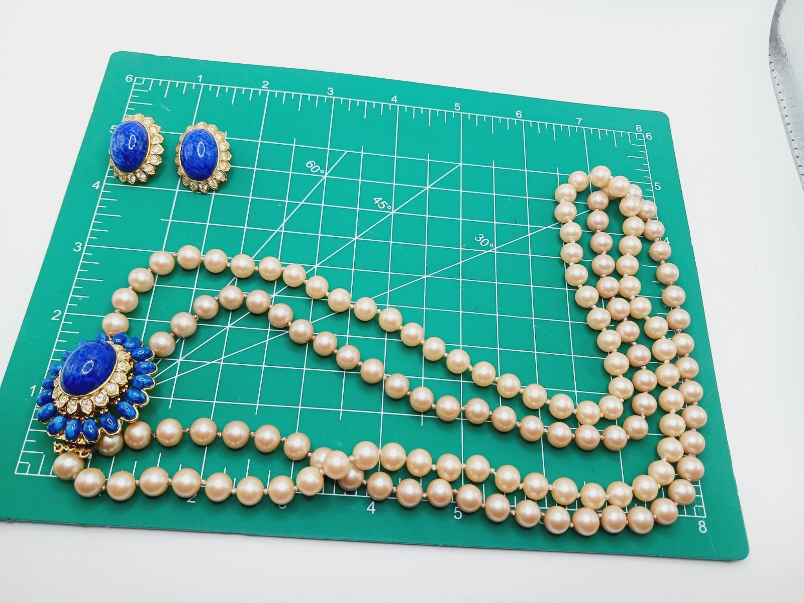 Vintage Set faux Lapis Lazuli mottled Glass Necklace pearl dome cabochon mogul