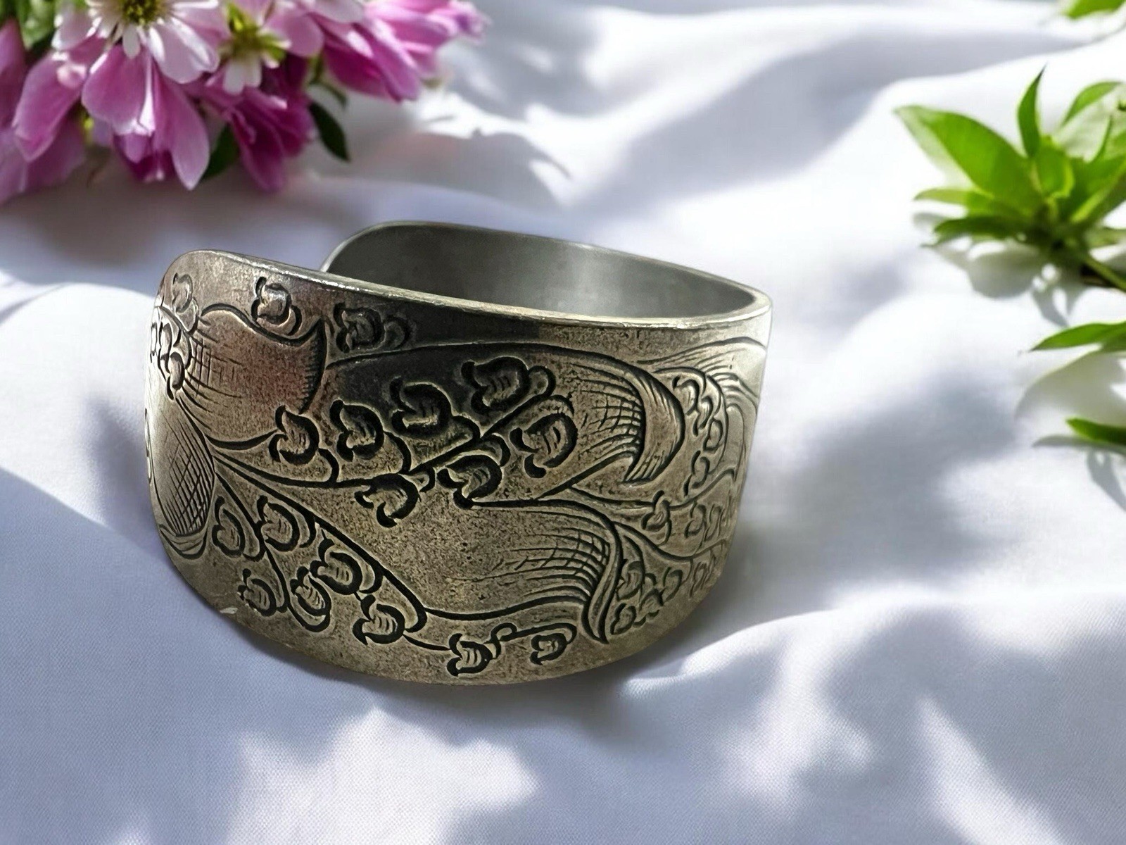 Salisbury Pewter Flower of the Month May Lilly Of Valley 2” Wide Cuff Bracelet