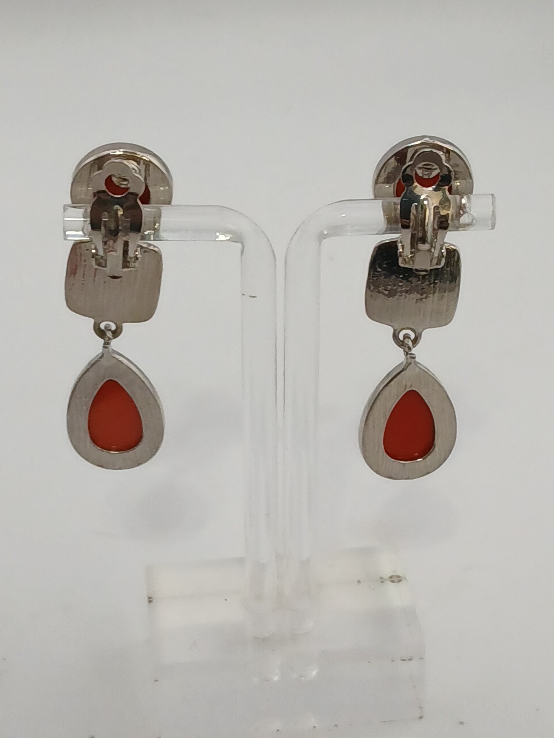 VINTAGE Silver tone red white lucite necklace CORDINATED clip earrings set