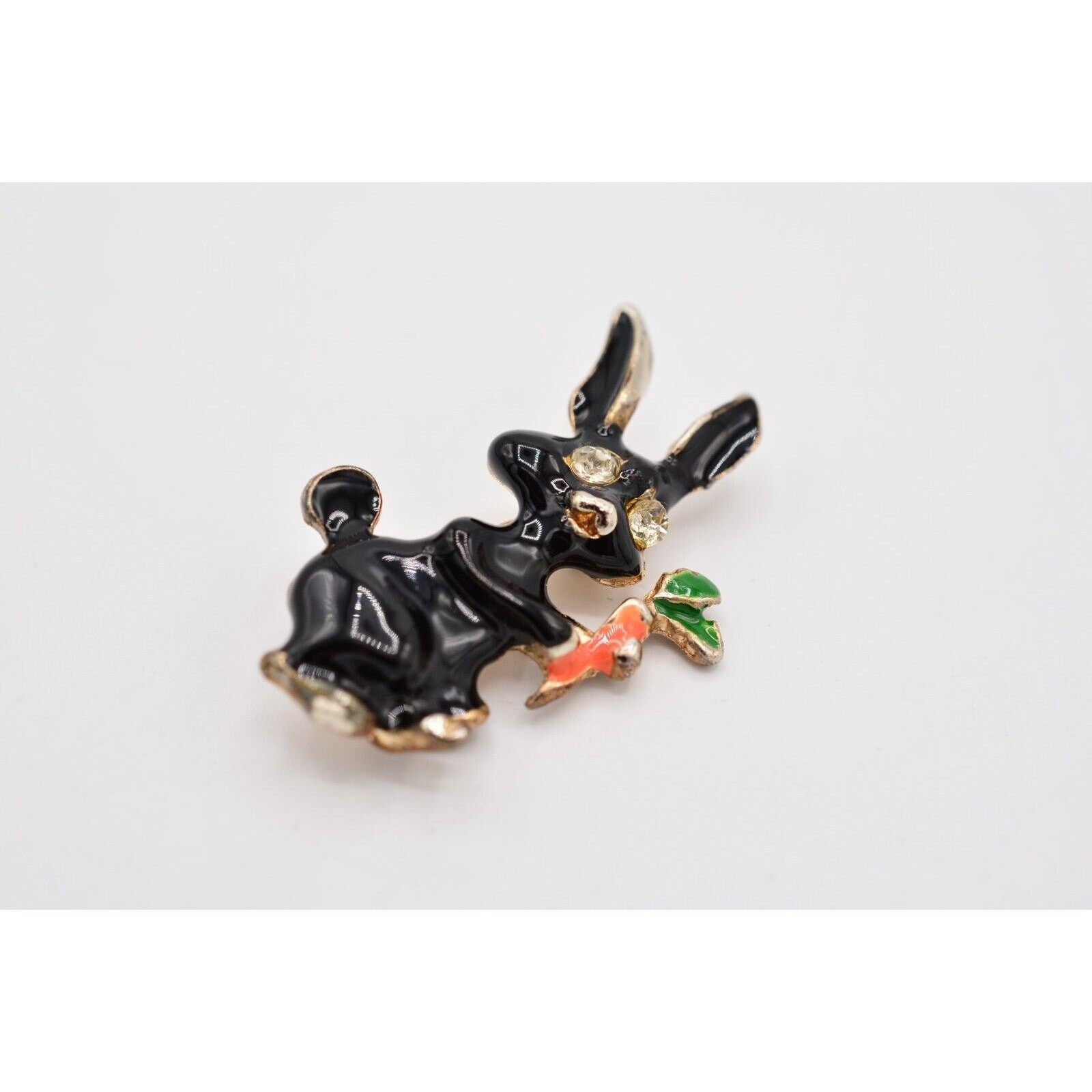 Vintage Rabbit Pin Brooch Black Bunny Enamel Carrot Small Cute Tiny BinAL