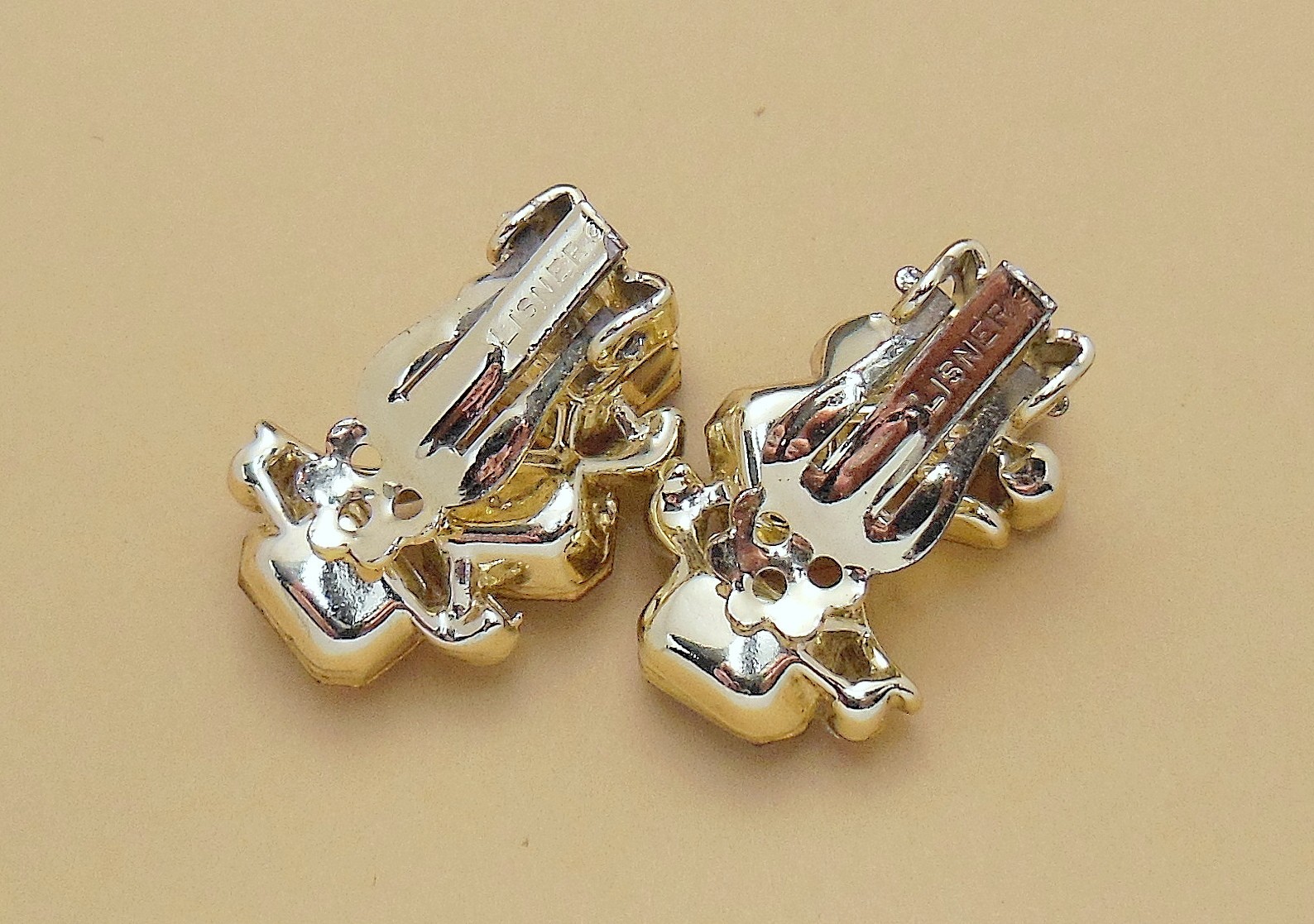 Vintage LISNER Light Topaz Faceted Emerald Cut Glass AB RS Clip On Earrings