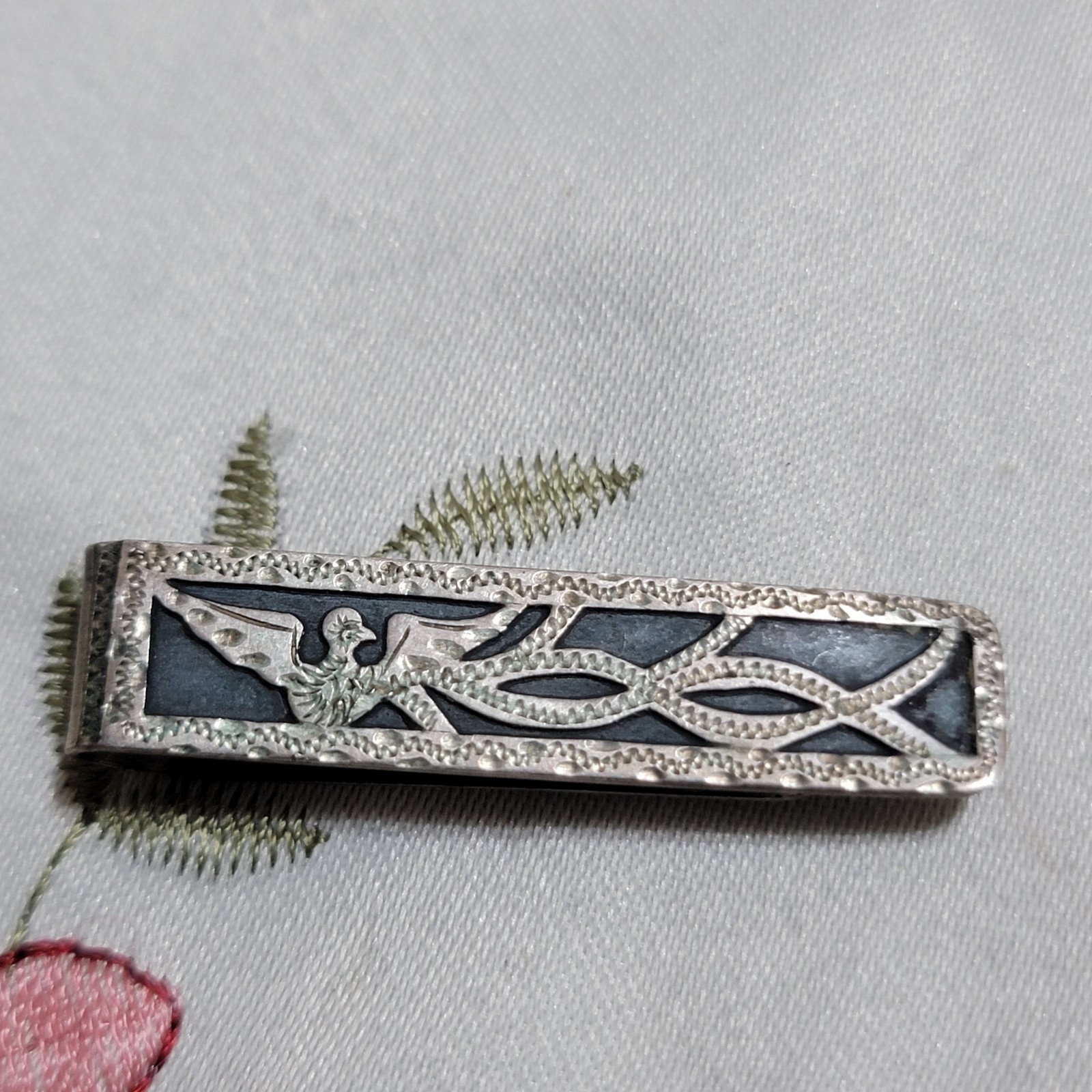 Vintage Guatemala 900 Silver Hand Etched Bird & Fish Nature Scene Tie Clip