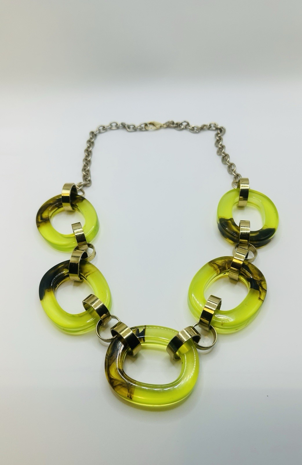 Vintage Acrylic Green Tortoise Shell Link 30” Necklace Estate Statement Jewelry