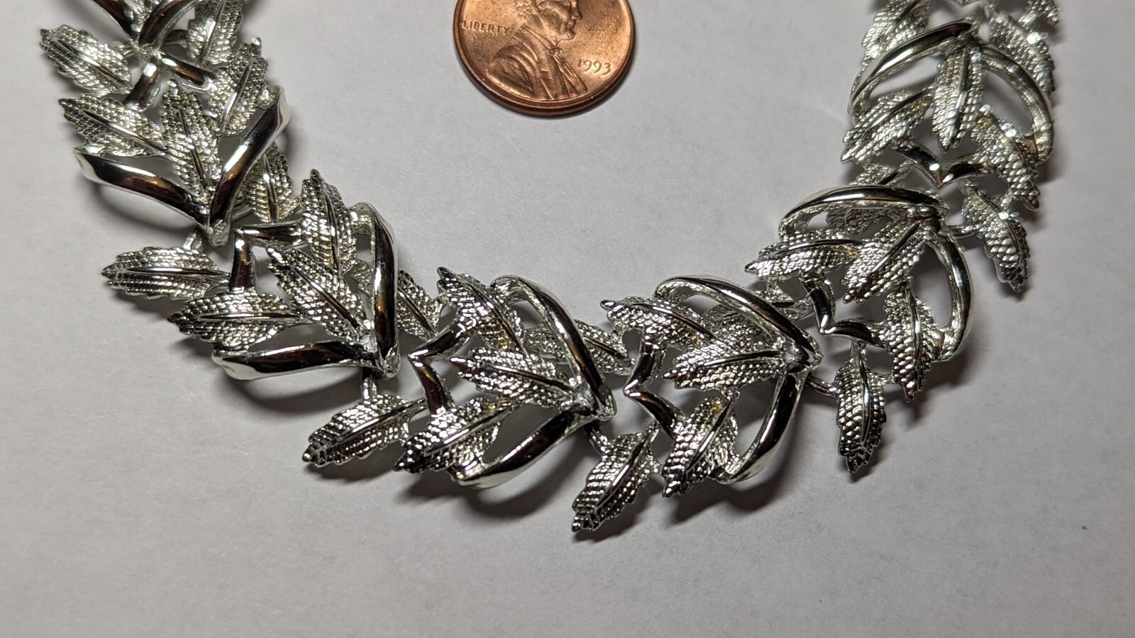 VINTAGE CORO BRACELET SIGNED ABOUT 7 1/2″ LONG
