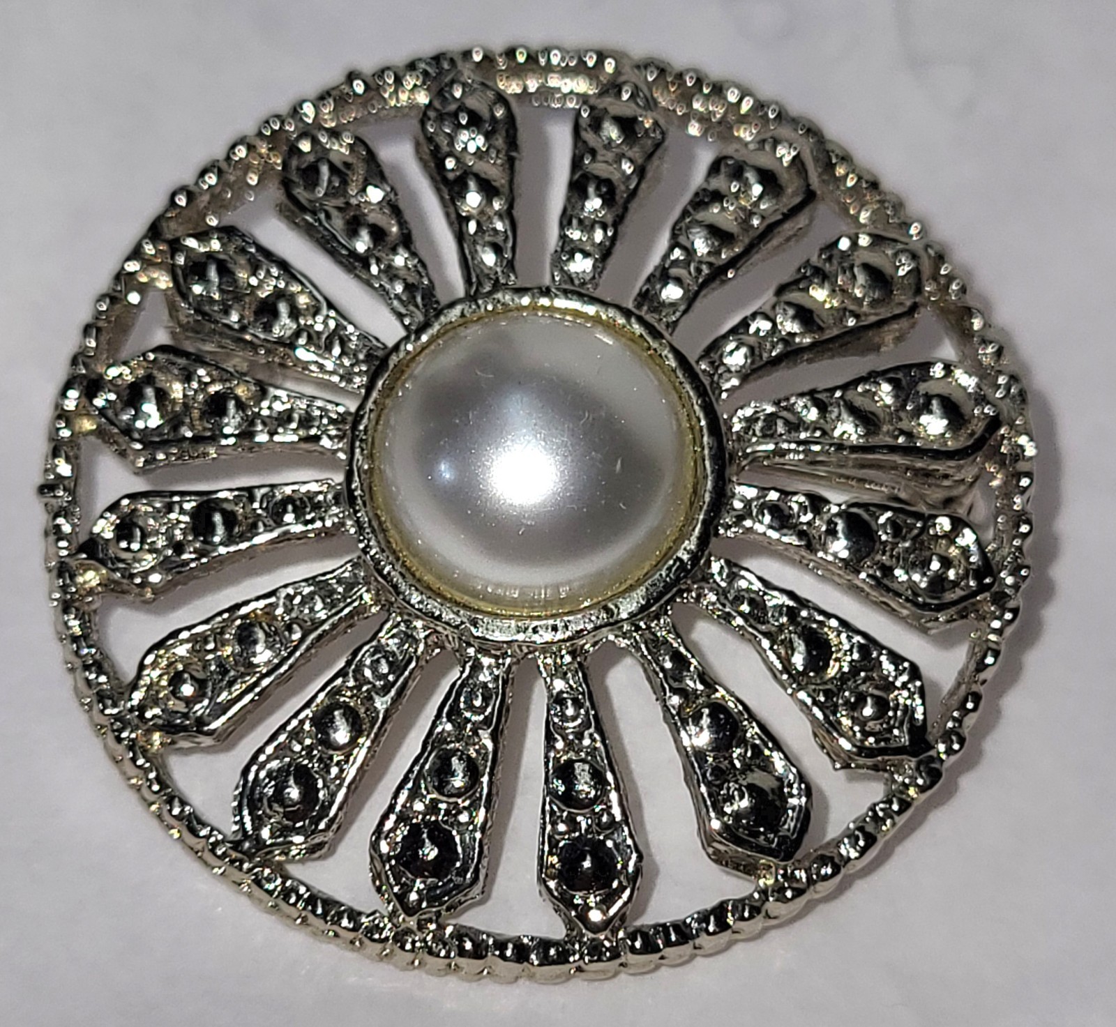 Faux Pearl Silvertone Medallion Brooch 1 1/2″ Across Pre Owned