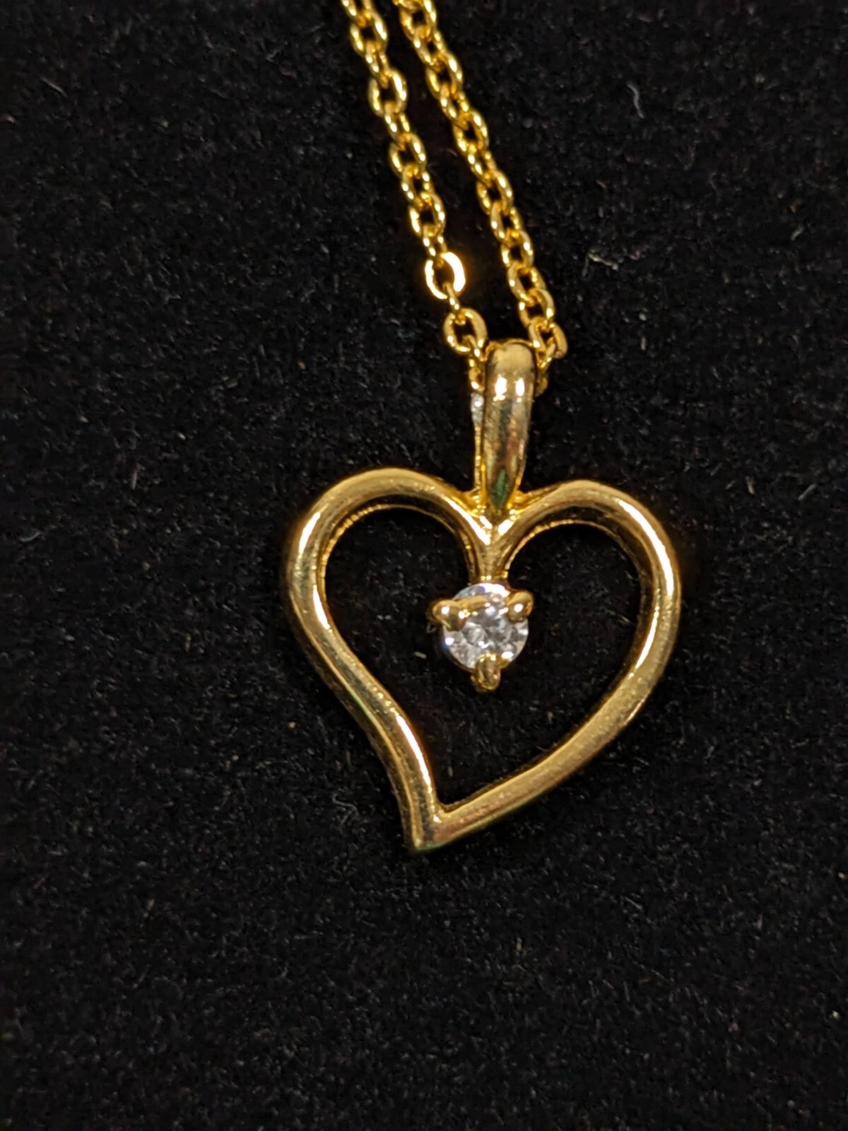Vintage Gold Tone Clear Birthstone Rhinestone Heart Pendant Necklace 17.5 in